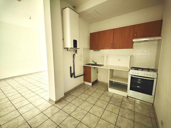 Appartement à vendre 4 pièces LODEVE (34)