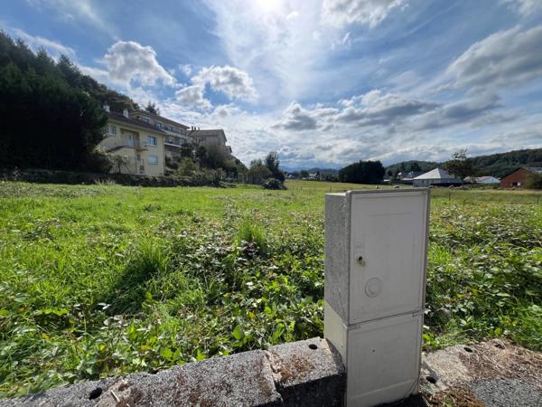 Terrain à ADE - constructions bois autorisées