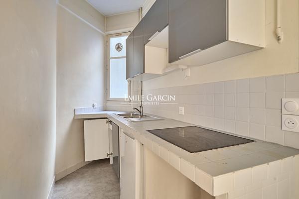 A vendre - Appartement - Paris 75016 - Trocadéro -Balcon dinatoire -Vue Tour Eiffel