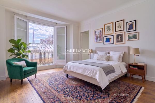 A vendre - Appartement - Paris 75016 - Trocadéro -Balcon dinatoire -Vue Tour Eiffel