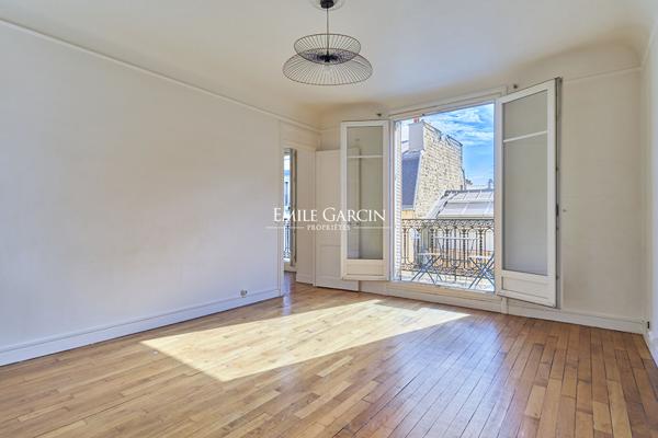 A vendre - Appartement - Paris 75016 - Trocadéro -Balcon dinatoire -Vue Tour Eiffel