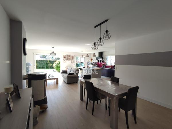 Maison à AIZENAY, 85190 - 5 pièces 104m²