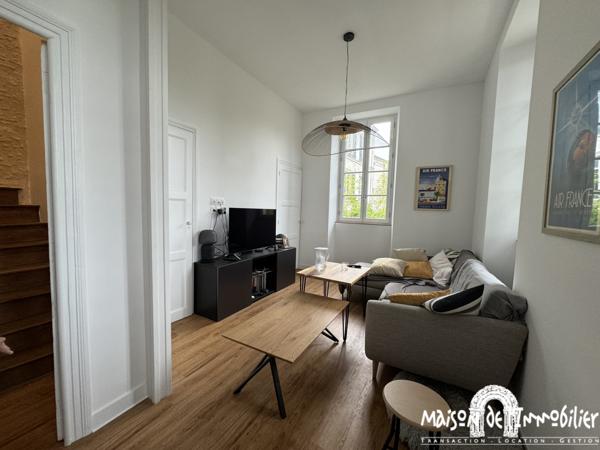 Location superbe appartement meublé - 3 chambres - 90m² - Hyper centre de COGNAC
