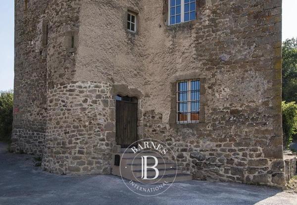 Cransac, Château 2 Chambres -  160 m² à vendre