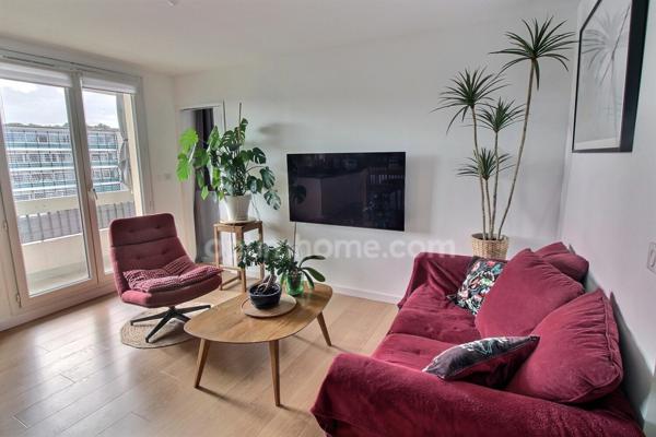 Appartement 4 pièces de 67 m2 avec balcons et parking à vendre à POISSY (78)