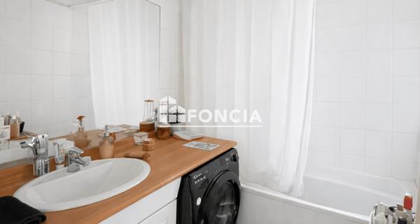 À vendre Appartement 3 pièces 65 m² - Nîmes 30900