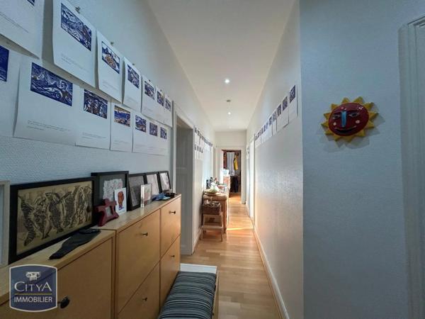 Appartement à louer 5 pièces 117.04m²