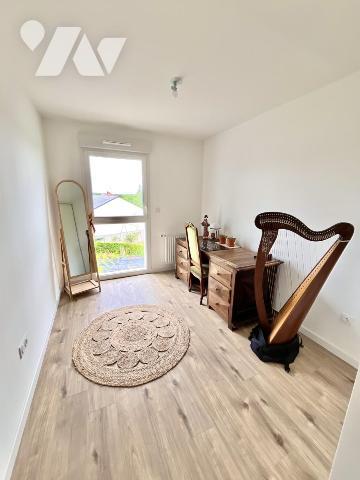 T3 état neuf avec balcon et 2 parkings proche centre 