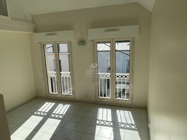 Appartement Maisons Laffitte 3 pièce(s) 54.16 m2 - ascenseur - hyper centre €399 000 ** - Référence 12709-cpy