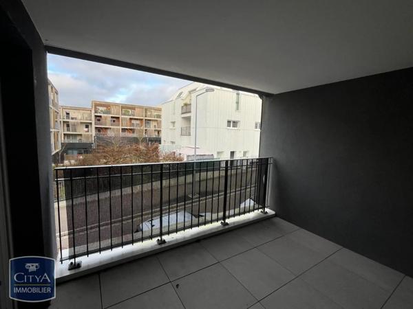 Appartement à louer 2 pièces 42.66m² Metz (57070)
