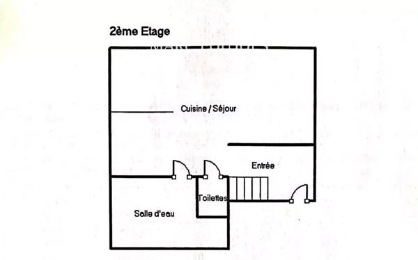 Immeuble Mureaux Centre ville- Local + F2 + F4 176 m² carrez