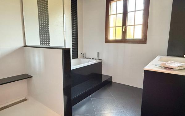 Maison à vendre    6 pièces • 130 m2 Morangis