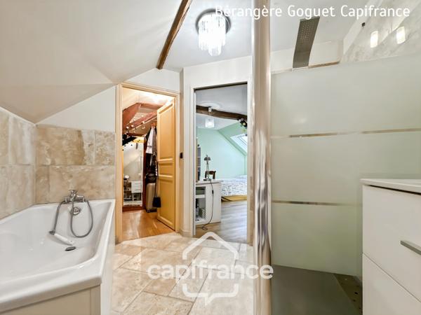 Maison à vendre 8 pièces YVRE L'EVEQUE (72)