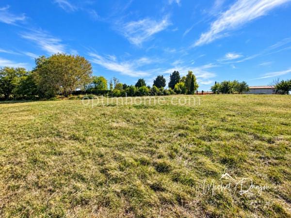 Odars - Terrain viabilisé de 1 870 m² avec vue panoramique