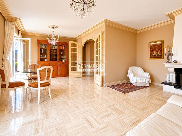 Maison 6 pièces – 180 m² environ à Rennes (ref : 40570)