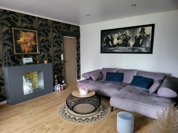 Maison en pierres centre bourg