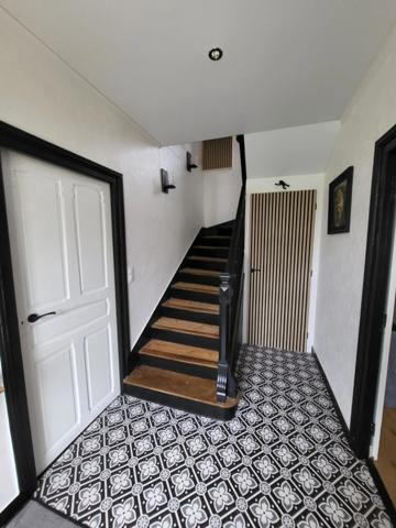 Maison en pierres centre bourg