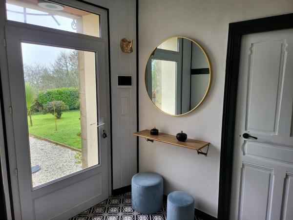 Maison en pierres centre bourg