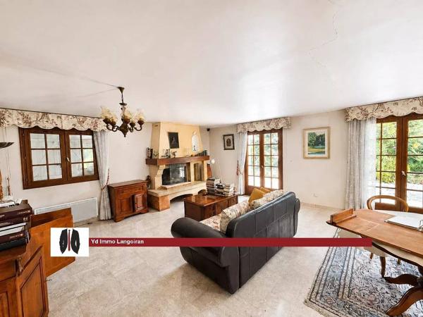CAMBLANES ET MEYNAC - Maison traditionnelle sur grand terrain