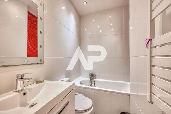 Maison Rueil Malmaison 6 pièce(s) 122 m2 895 000 € **  - Référence  19567