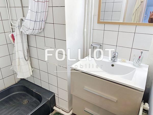 A VENDRE Dans immeuble en CENTRE VILLE 4 chambres 50000 SAINT LO INVESTISSEURS