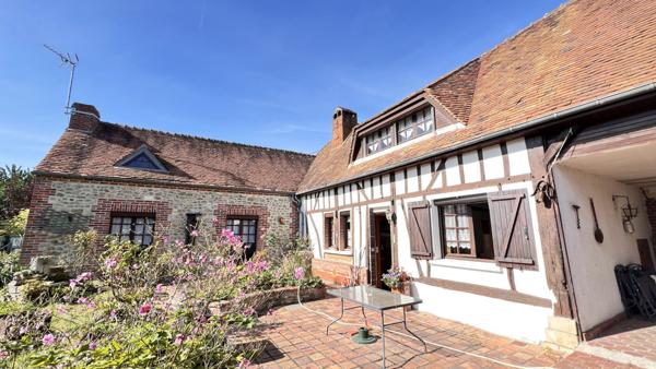 BEAUVAIS PROCHE.... Maison 7 Pièces, Salon cathédrale, cuisine, 3 chambres, jardin 730 m2, dépendances