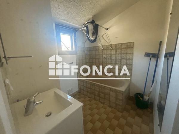 Location Appartement 2 pièces 39.67 m² - 13 RUE DE L'AVENIR Digne-les-bains 04000