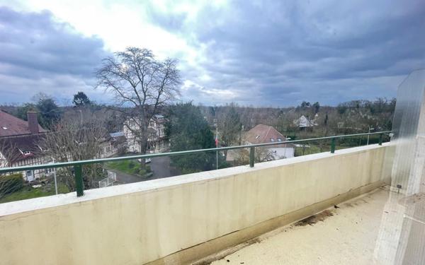 Appartement à louer    1 pièce •  Compiègne