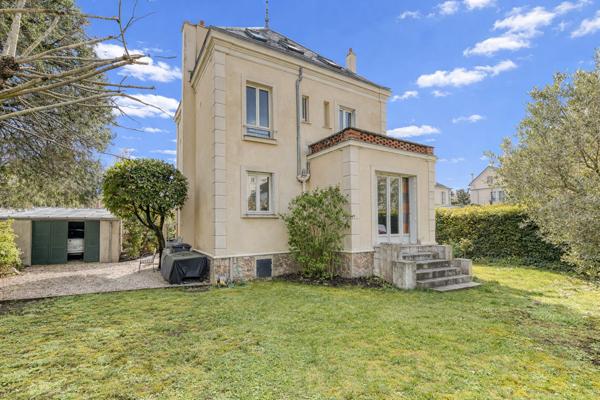 Bourg-la-Reine (92340) BOURG-LA-REINE CENTRE – Maison ancienne 5 chambres et beau jardin