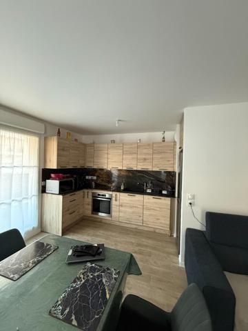 Appartement à LE BLANC-MESNIL, 93150 - 4 pièces 77m²