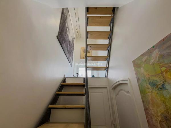 Vente                                                      Appartement
                        
                     4 pièces                      91 m2                     à Draguignan