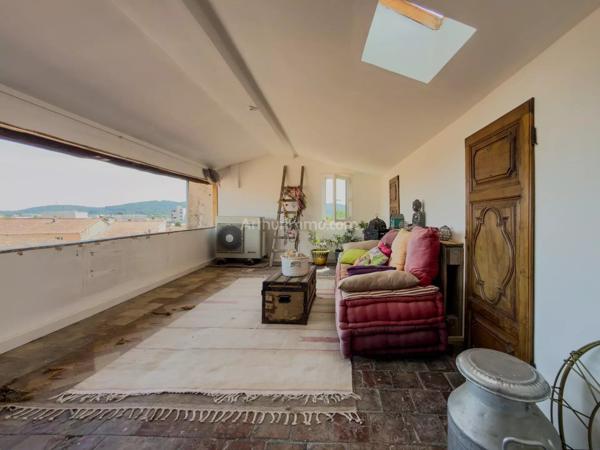 Vente                                                      Appartement
                        
                     4 pièces                      91 m2                     à Draguignan