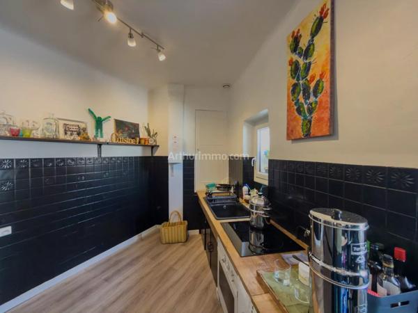 Vente                                                      Appartement
                        
                     4 pièces                      91 m2                     à Draguignan