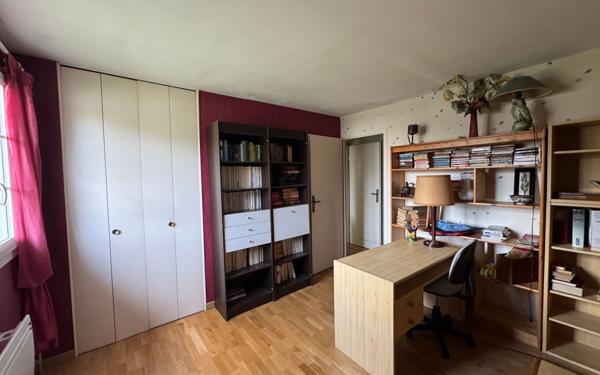 Maison à vendre    5 pièces • 109,02 m2 Ozoir-la-Ferrière