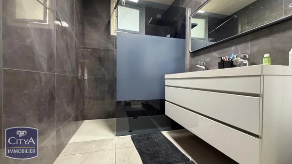Appartement à vendre 5 pièces 117m² Échirolles (38130)