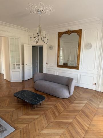 APPARTEMENT HAUSSMANNIEN RÉNOVÉ - JARDIN DU LUXEMBOURG x 5 PIECES - 3 CHBRES - 2 SDB
