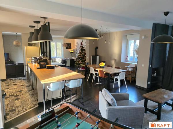 Bien d'exception - 4 Salles de bain/eau - 7 903 m2 de parc