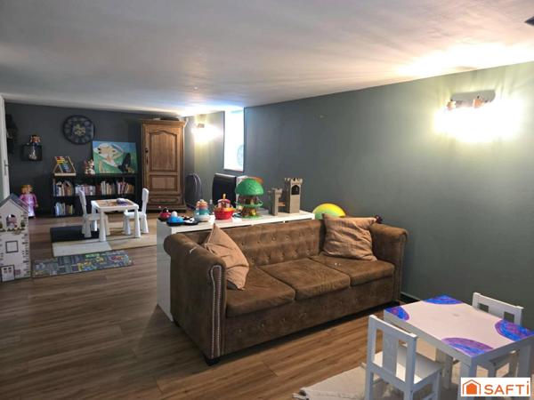 Bien d'exception - 4 Salles de bain/eau - 7 903 m2 de parc