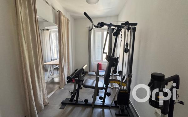 Maison à vendre    5 pièces •  Fontvieille