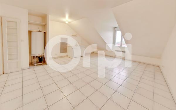 Appartement à louer    2 pièces • 43,32 m2 Nanteuil-le-Haudouin