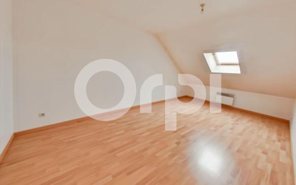 Appartement à louer    2 pièces • 43,32 m2 Nanteuil-le-Haudouin