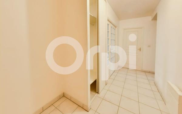 Appartement à louer    2 pièces • 43,32 m2 Nanteuil-le-Haudouin