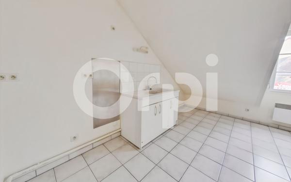 Appartement à louer    2 pièces • 43,32 m2 Nanteuil-le-Haudouin