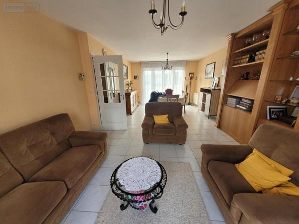 Maison à vendre à Sablé-sur-Sarthe dans la Sarthe (72300), ref : 72068-2157