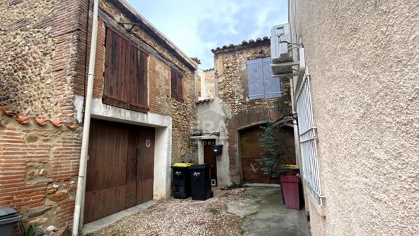 A VENDRE - TRESSERRE - GRANGE EN PIERRE A RENOVER
