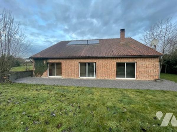 UN LOT DE DEUX MAISONS A USAGE D'HABITATION