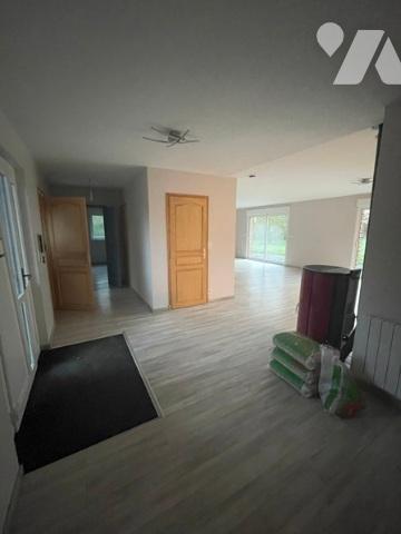 UN LOT DE DEUX MAISONS A USAGE D'HABITATION