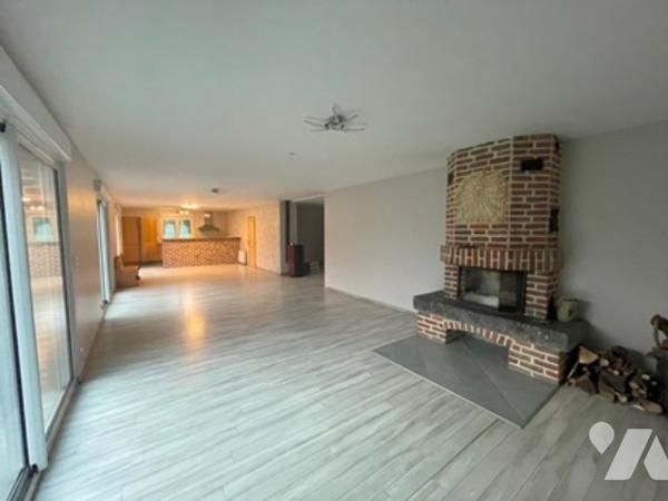 UN LOT DE DEUX MAISONS A USAGE D'HABITATION