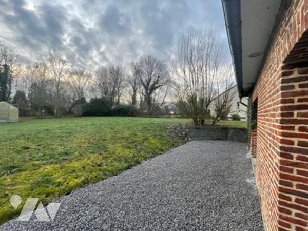 UN LOT DE DEUX MAISONS A USAGE D'HABITATION