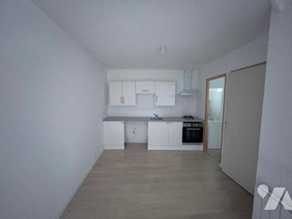 UN LOT DE DEUX MAISONS A USAGE D'HABITATION